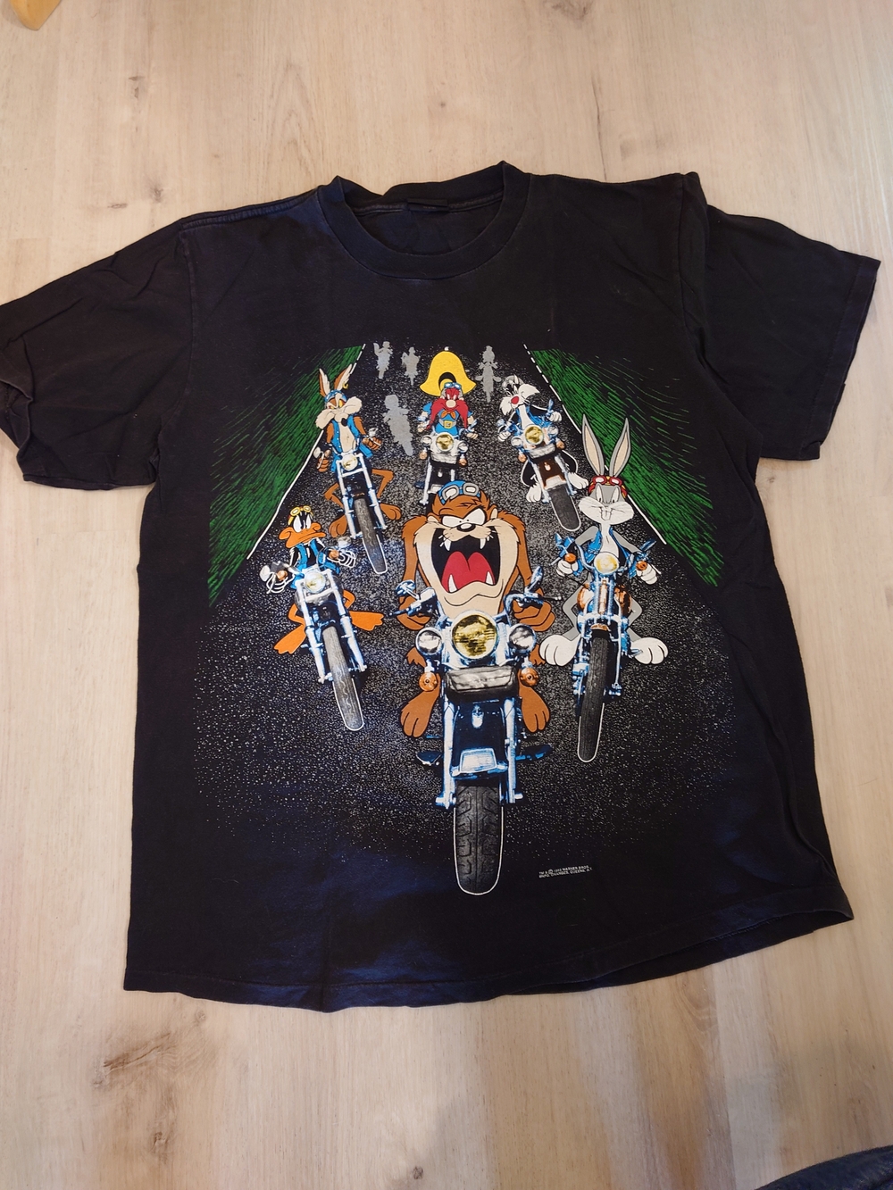 Vintage 1993 Looney Tunes T-shirt All Over Print Motorcycle Warner Bros Size XL